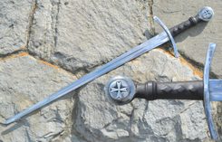 Single handed sword for combat