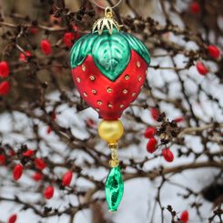 STRAWBERRY Yule Decoration from Bohemia