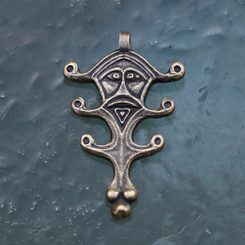 VELES, reproduction d'un pendentif slave, zinc