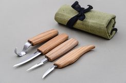Set of 4 Knives in Tool Roll S09