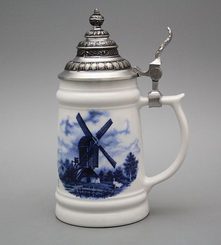 Tankard avec couvercle en étain, moulin à vent, Karlsbad porcelaine