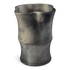 Medieval goblet - 4 lobes, smoked ceramics