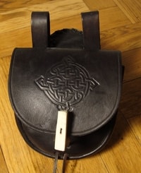 LEATHER BAG WITH BONE BUTTON, black