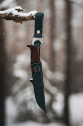 Bushcraft-Set im Lederetui - Pfanne 23 cm, Gabel, Gewürzset