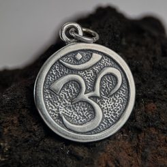 AUM, sterling silver pendant, Ag 925