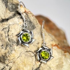 PRAGA, medieval silver pendant, peridot and lapis lazuli, Ag 925/1000
