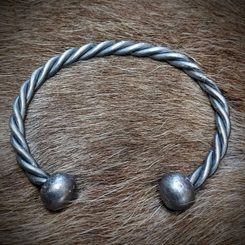 HAND FORGED TWISTED STEEL BRACELET