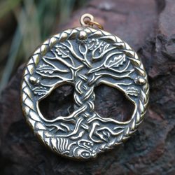 Chêne sacré arbre de vie pendentif bronze