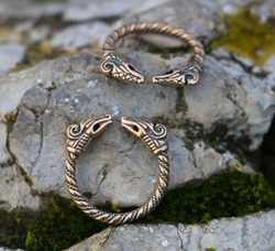 DREKI, anneau de bronze viking