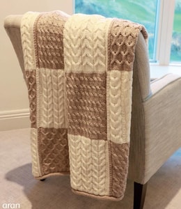 MOIRA IRISH WOOLEN BLANKET - WOOLEN BLANKETS AND SCARVES, IRELAND{% if kategorie.adresa_nazvy[0] != zbozi.kategorie.nazev %} - WOOLEN PRODUCTS, IRELAND{% endif %}