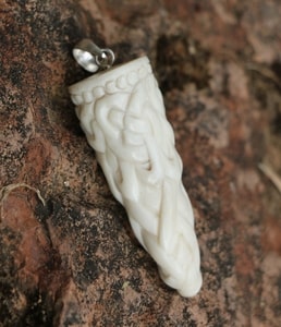 VIKING KNOT, CARVED BONE PENDANT - VIKING PENDANTS{% if kategorie.adresa_nazvy[0] != zbozi.kategorie.nazev %} - JEWELLERY - BRONZE, ZINC{% endif %}