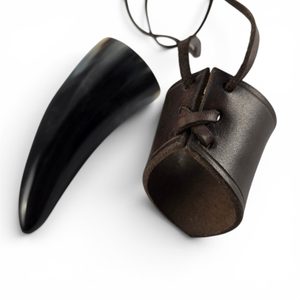 Small drinking horn with holder