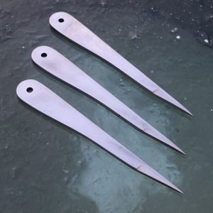 TOP DOG THROWING KNIVES, SET OF 3 POLISHED - SHARP BLADES - THROWING KNIVES{% if kategorie.adresa_nazvy[0] != zbozi.kategorie.nazev %} - WAFFEN{% endif %}