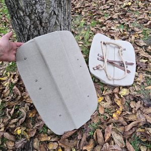 Bouclier médiéval – Pavois 60 × 45 cm