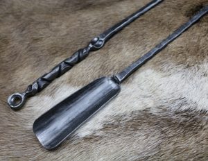 SHOEHORN, FORGED, LUXURY DESIGN - FORGED PRODUCTS{% if kategorie.adresa_nazvy[0] != zbozi.kategorie.nazev %} - SMITHY WORKS, COINS{% endif %}