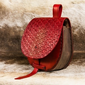 FEYKIR, VIKING BAG, RED - BAGS, SPORRANS{% if kategorie.adresa_nazvy[0] != zbozi.kategorie.nazev %} - LEATHER PRODUCTS{% endif %}