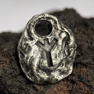 Algiz - Rune Pendant