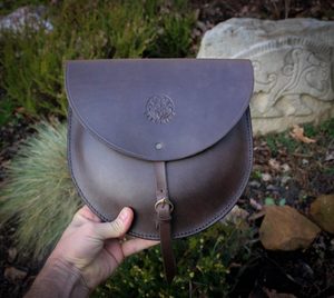 LEATHER CASE FOR PAN
