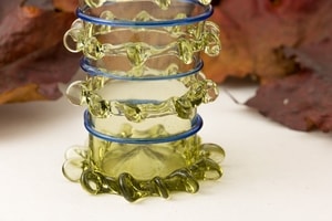 Verre à décor bleu, 13ème siècle