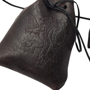 Leather pouch - Lion