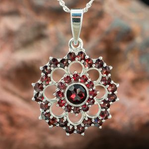 GRETA, GARNET, CZECH JEWEL, STERLING SILVER - GARNET JEWELRY - CZECH MADE{% if kategorie.adresa_nazvy[0] != zbozi.kategorie.nazev %} - SILVER JEWELLERY{% endif %}