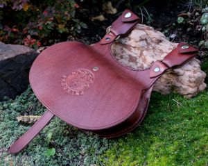 SAC EN CUIR BUSHCRAFT, SYSTÈME PERUNIKA - BUSHCRAFT, RECONSTITUTION, ACCESSOIRE{% if kategorie.adresa_nazvy[0] != zbozi.kategorie.nazev %} - BUSHCRAFT, RECONSTITUTION, ACCESSOIRE{% endif %}