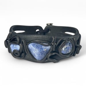 SODALITE BRACELET - three stones