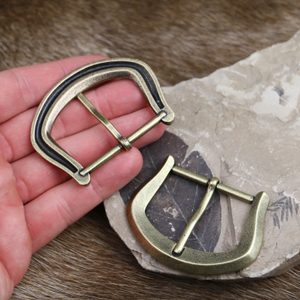 MEDIEVAL BELT BUCKLE 35MM, ZINC ANT. BRASS - BELT ACCESSORIES{% if kategorie.adresa_nazvy[0] != zbozi.kategorie.nazev %} - LEDERPRODUKTE{% endif %}