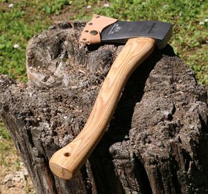 HULTAFORS H 008 SV TREKKING AXE 800G - TOOLS - SHOVELS, SAWS, AXES, WHISTLES{% if kategorie.adresa_nazvy[0] != zbozi.kategorie.nazev %} - BUSHCRAFT{% endif %}