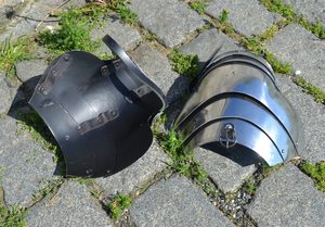 PAULDRONS, HIGHLY POLISHED, 2 MM STEEL - ARMOR PARTS{% if kategorie.adresa_nazvy[0] != zbozi.kategorie.nazev %} - ARMOUR HELMETS, SHIELDS{% endif %}