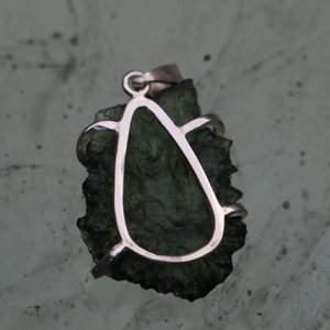 RADKA, MOLDAVITE, SILVER PENDANT AG 925 - MOLDAVITES, CZECH{% if kategorie.adresa_nazvy[0] != zbozi.kategorie.nazev %} - SILVER JEWELLERY{% endif %}