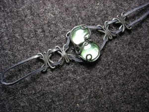 GREEN GLASS NECKLACE - FANTASY JEWELS{% if kategorie.adresa_nazvy[0] != zbozi.kategorie.nazev %} - JEWELLERY - BRONZE, ZINC{% endif %}