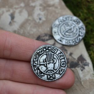 SOBĚSLAV SLAVNÍKOVEC DENARIUS TIN REPLICA - MONNAIES, NUMISMATIQUE{% if kategorie.adresa_nazvy[0] != zbozi.kategorie.nazev %} - FER FORGÉ ET MONNAIE{% endif %}