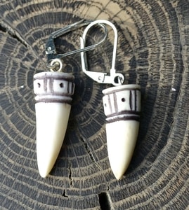 DEER ANTLER EARRINGS, VIKING - DEER ANTLER PRODUCTS{% if kategorie.adresa_nazvy[0] != zbozi.kategorie.nazev %} - BUSHCRAFT, LIVING HISTORY, CRAFTS{% endif %}