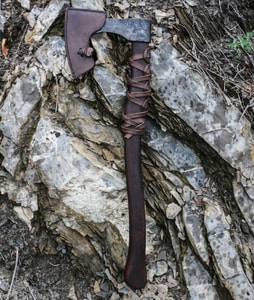 RAGNAR, VIKING AXE - AXES, POLEWEAPONS{% if kategorie.adresa_nazvy[0] != zbozi.kategorie.nazev %} - WEAPONS - SWORDS, AXES, KNIVES{% endif %}