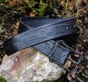 THUNDER BIRD LEATHER BELT WITH FORGED BUCKLE - BELTS{% if kategorie.adresa_nazvy[0] != zbozi.kategorie.nazev %} - LEATHER PRODUCTS{% endif %}