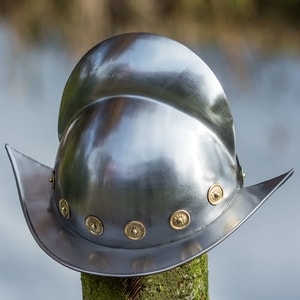 MORION, Helm aus Stahl