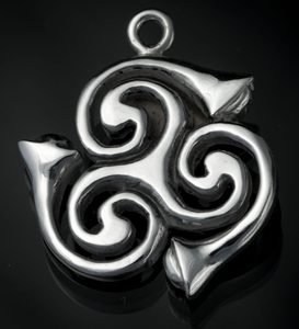 Lateinischer Triskel, Anhänger, Silber 925