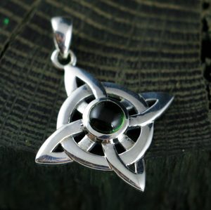 KNOT OF LIFE, SILVER PENDANT WITH MOLDAVITE, AG 925 - MOLDAVITES, CZECH{% if kategorie.adresa_nazvy[0] != zbozi.kategorie.nazev %} - SILVER JEWELLERY{% endif %}