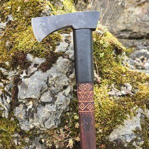 VALASKA - Cicmany, hache forgée traditionnelle