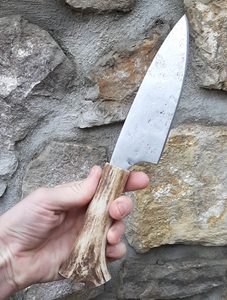 BOREK, FORGED KNIFE WITH ANTLER - KNIVES{% if kategorie.adresa_nazvy[0] != zbozi.kategorie.nazev %} - WEAPONS - SWORDS, AXES, KNIVES{% endif %}