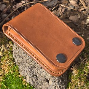 TABATETTE EN CUIR, fait à la main avec possibilité de monogramme