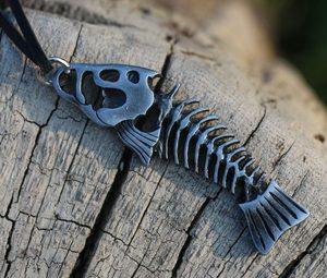 FISHBONE, FISH, PEWTER PENDANT - ANIMAL PENDANTS{% if kategorie.adresa_nazvy[0] != zbozi.kategorie.nazev %} - JEWELLERY - BRONZE, ZINC{% endif %}