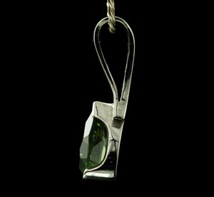 PLACIDA, MOLDAVITE SILVER PENDANT - MOLDAVITES, CZECH{% if kategorie.adresa_nazvy[0] != zbozi.kategorie.nazev %} - SILVER JEWELLERY{% endif %}