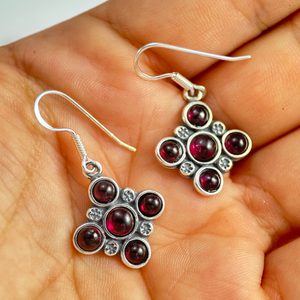 PRAGA, medieval earrings with garnets, silver 925/1000