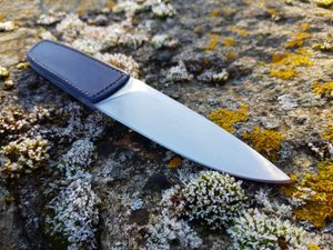 LOGAN DESIGNER KNIFE with LEATHER GRIP and SHEATH, blue