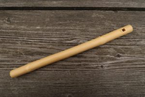 Sifflet à six trous C