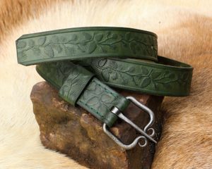 PINE CONES, FORESTRY LEATHER BELT WITH FORGED BUCKLE - BELTS{% if kategorie.adresa_nazvy[0] != zbozi.kategorie.nazev %} - LEATHER PRODUCTS{% endif %}