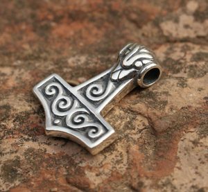 THOR'S HAMMER WITH SPIRALS, SILVER PENDANT - ANHÄNGER - SCHMUCK, SILBER{% if kategorie.adresa_nazvy[0] != zbozi.kategorie.nazev %} - SILBER SCHMUCKSTÜCKE{% endif %}