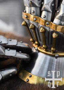 Hourglass Gauntlets, Milan ca. 1370